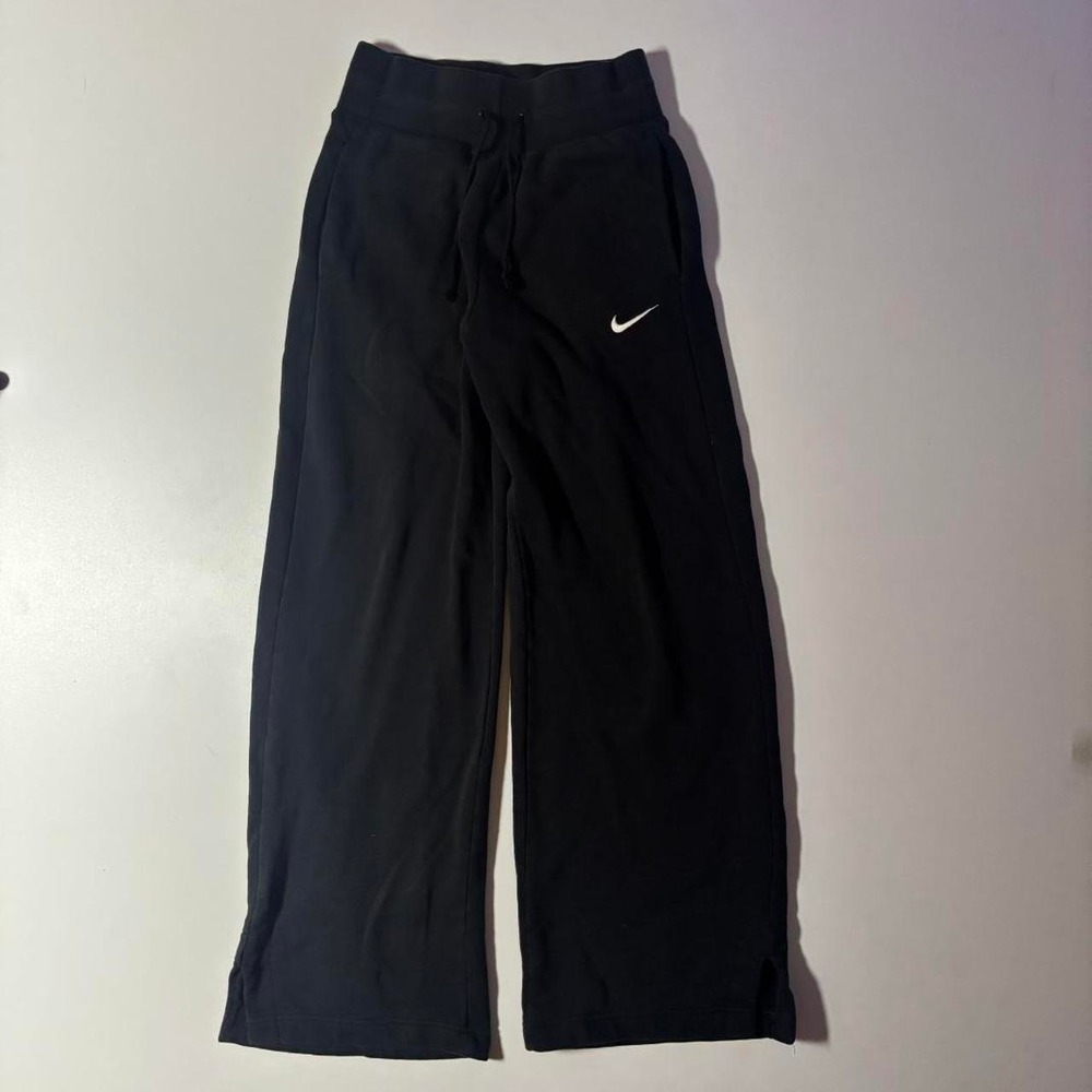 Black Nike Wide Leg Sweatpants – Size XS